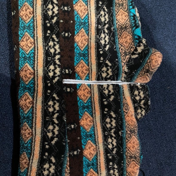 Patterned Fleece - Picture 3 of 3